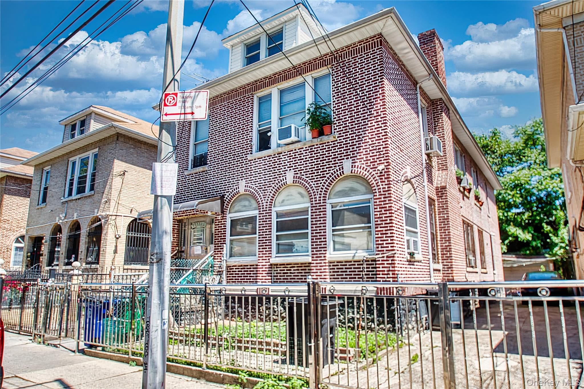 2540 Davidson Avenue thumbnail 2