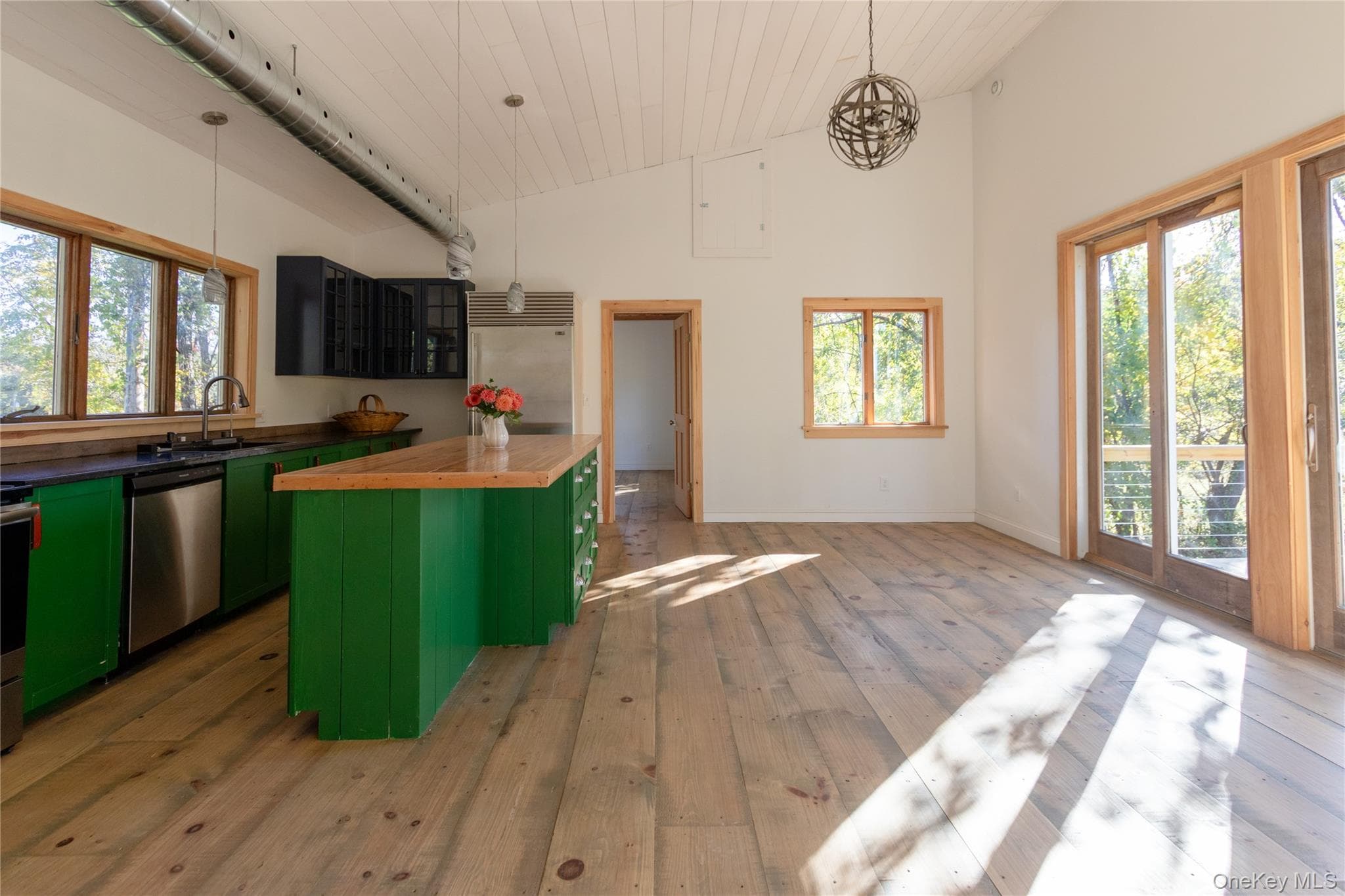 1024 Livingston Road thumbnail 5