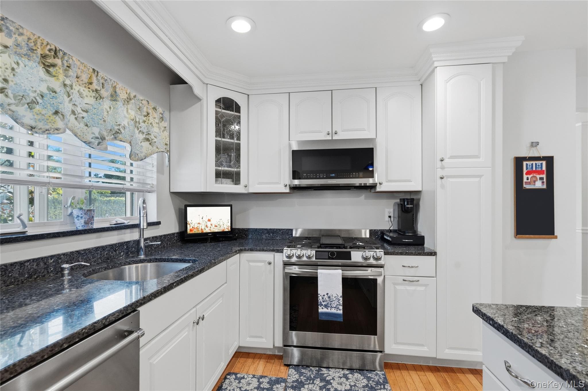 2365 Swenson Place thumbnail 13