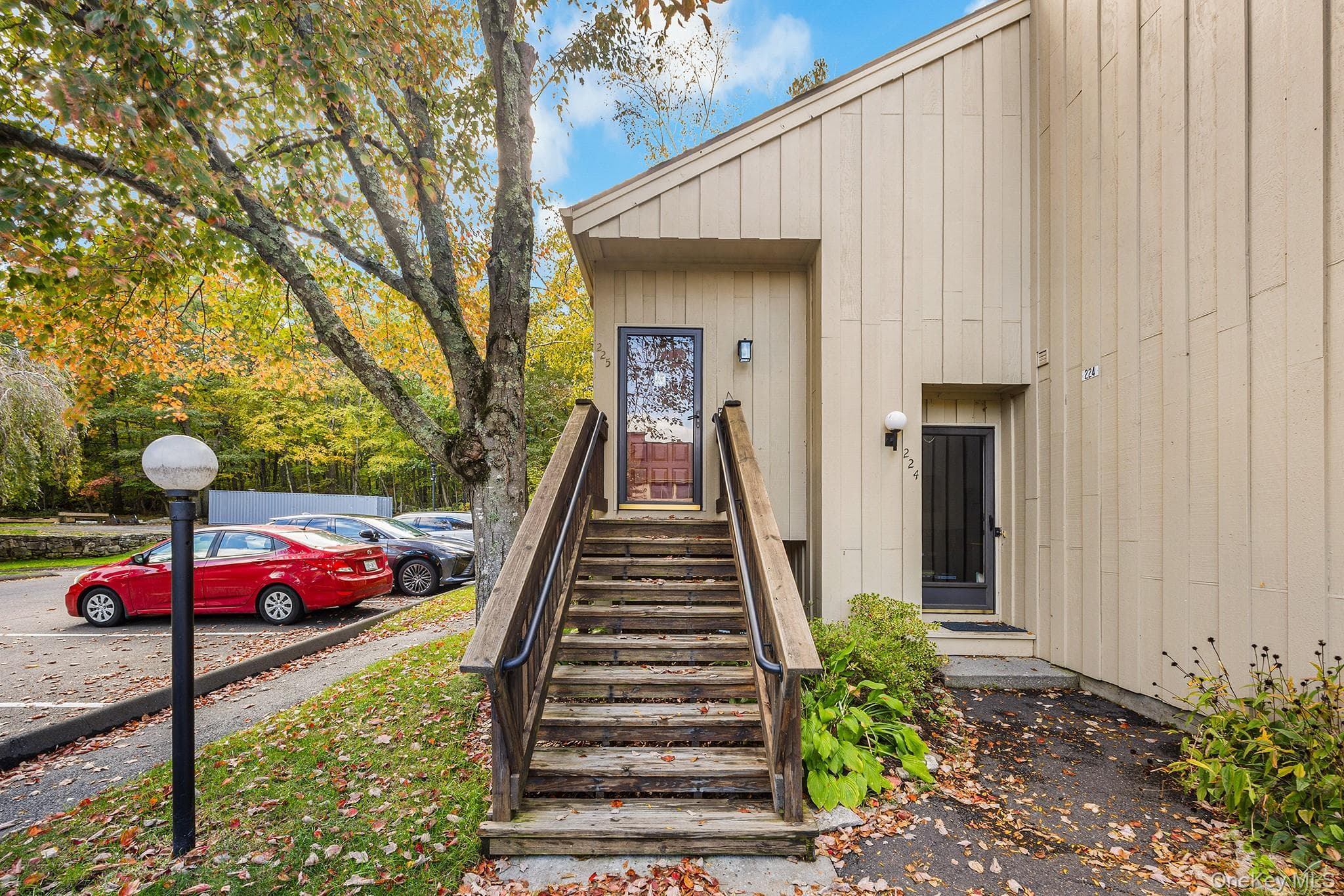 225 Lakeside Drive, South Salem