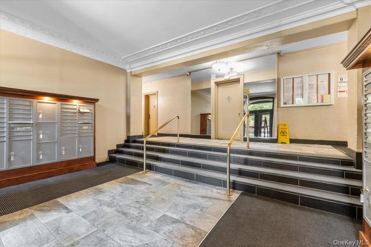 83-52 Talbot Street Unit: 6H thumbnail 3