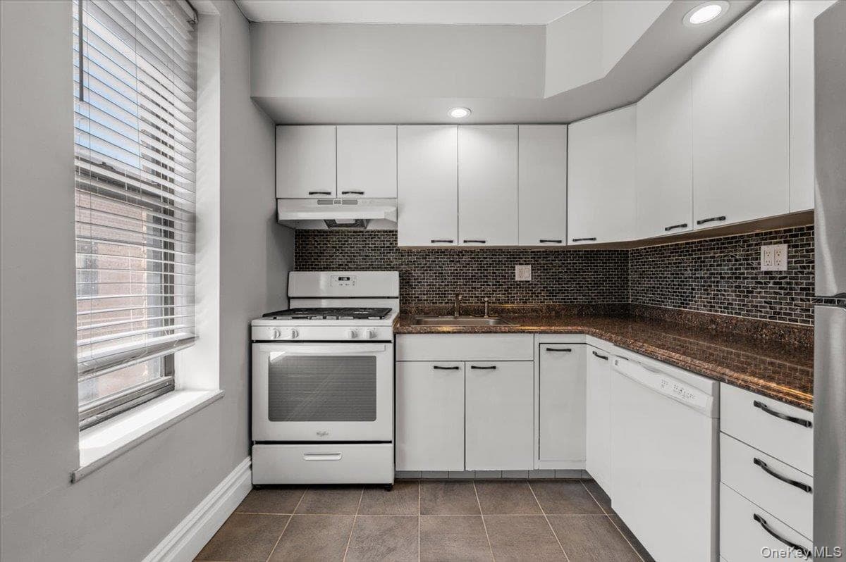 83-52 Talbot Street Unit: 6H thumbnail 12