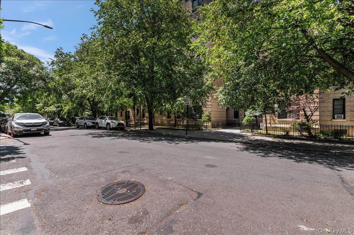 83-52 Talbot Street Unit: 6H thumbnail 24