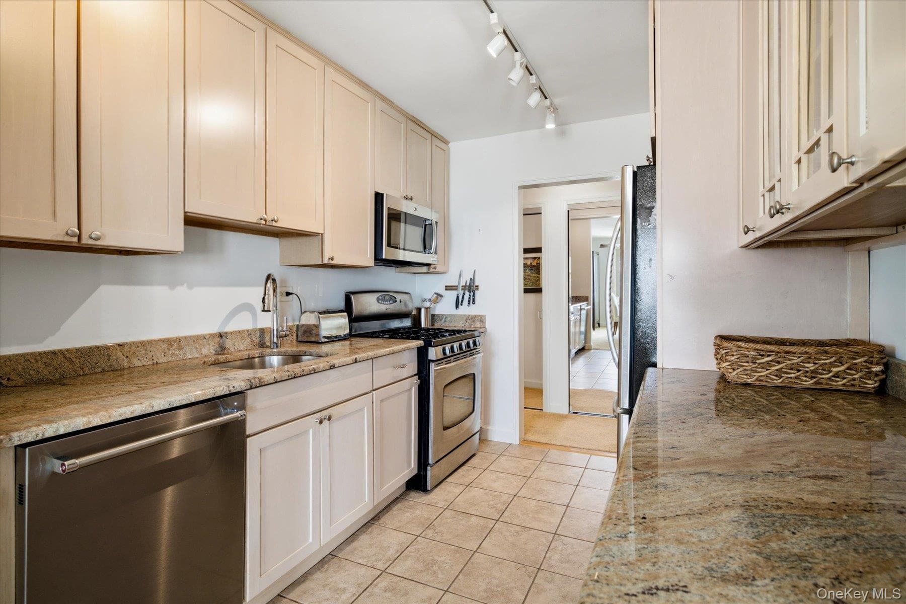 522 Shore Road Unit: 5G thumbnail 17