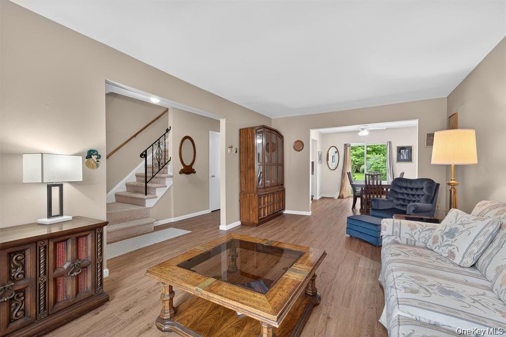 607 Mountain Laurel Drive thumbnail 9