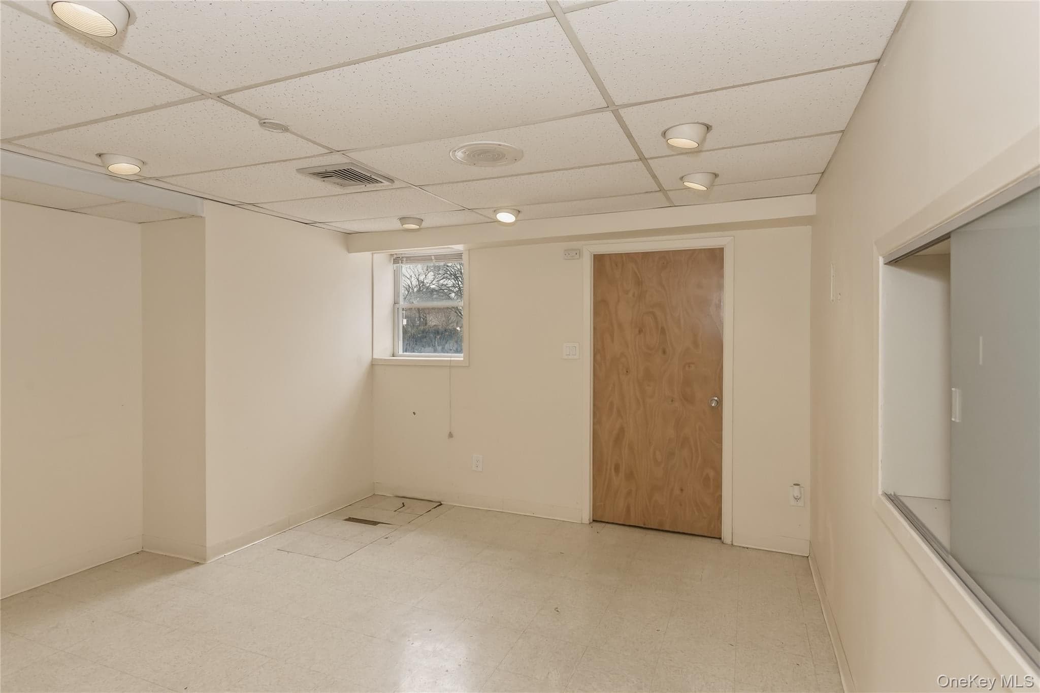 325 E Park Avenue thumbnail 33