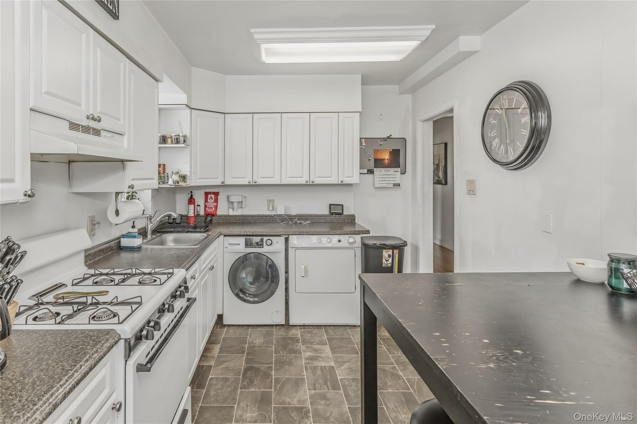 325 E Park Avenue thumbnail 27
