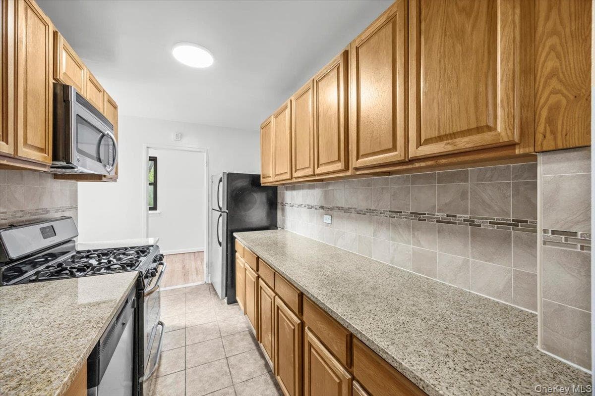 3260 Netherland Avenue Unit: 3F thumbnail 6