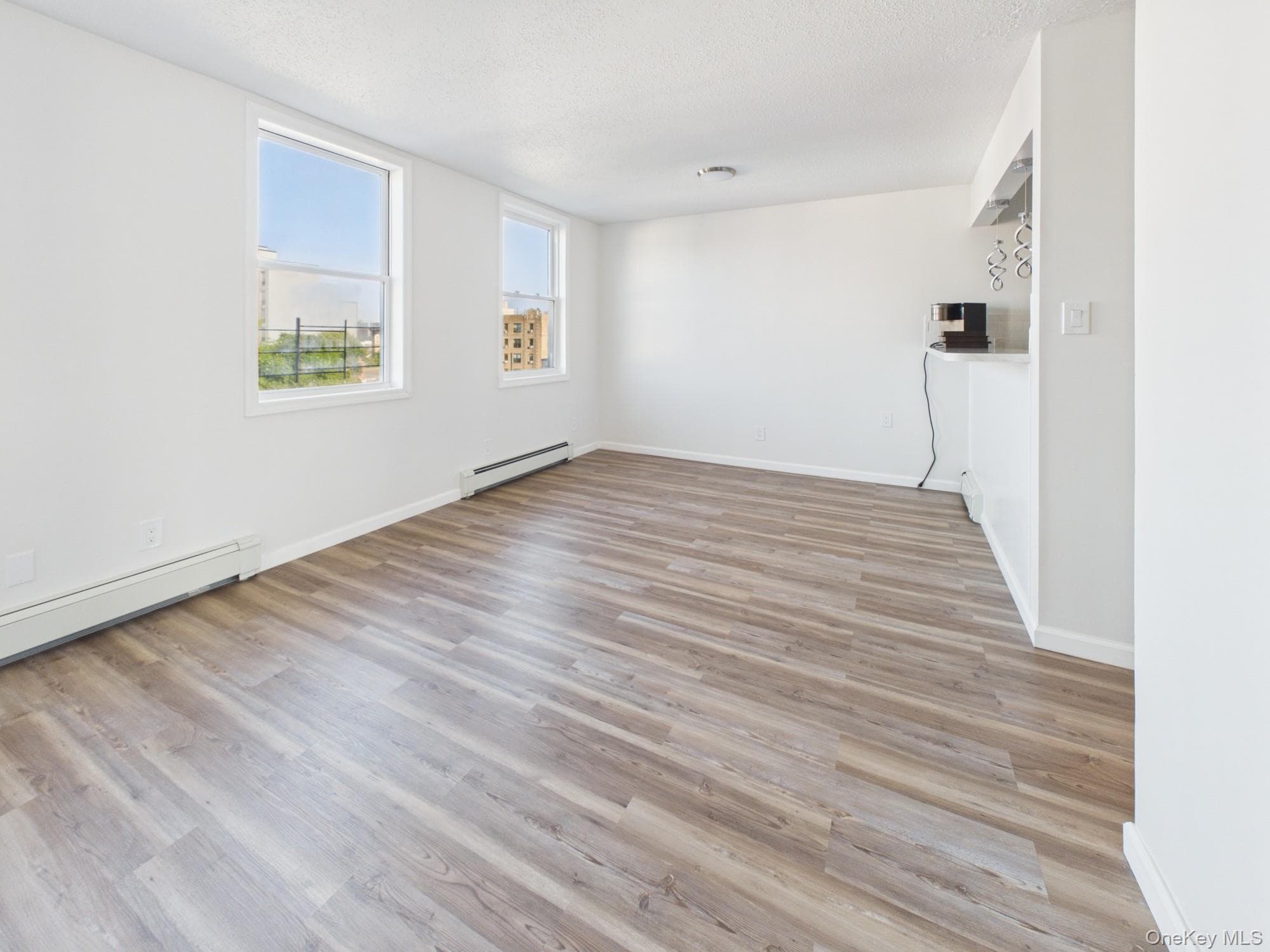 1222 Vyse Avenue thumbnail 9
