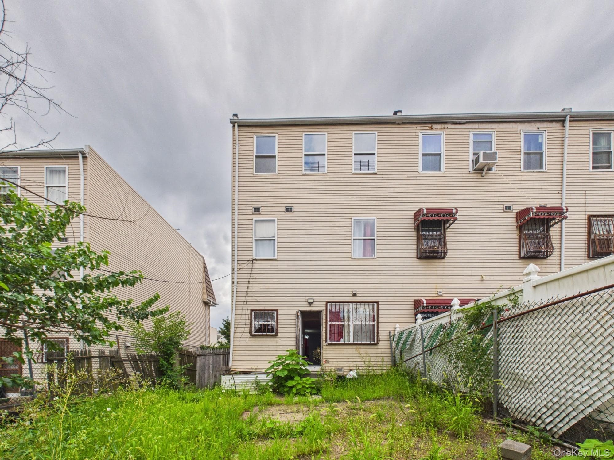 1222 Vyse Avenue thumbnail 25