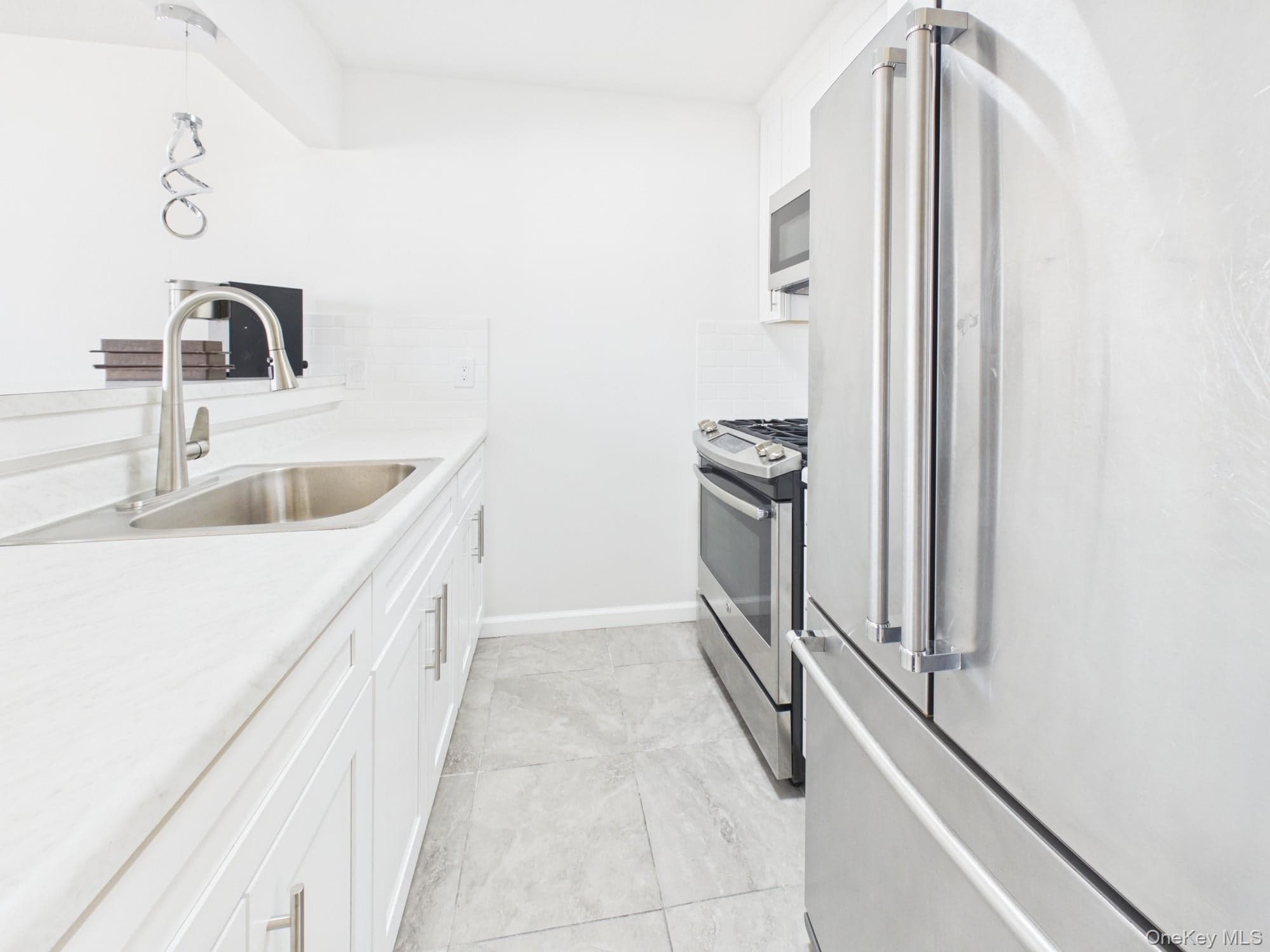 1222 Vyse Avenue thumbnail 10