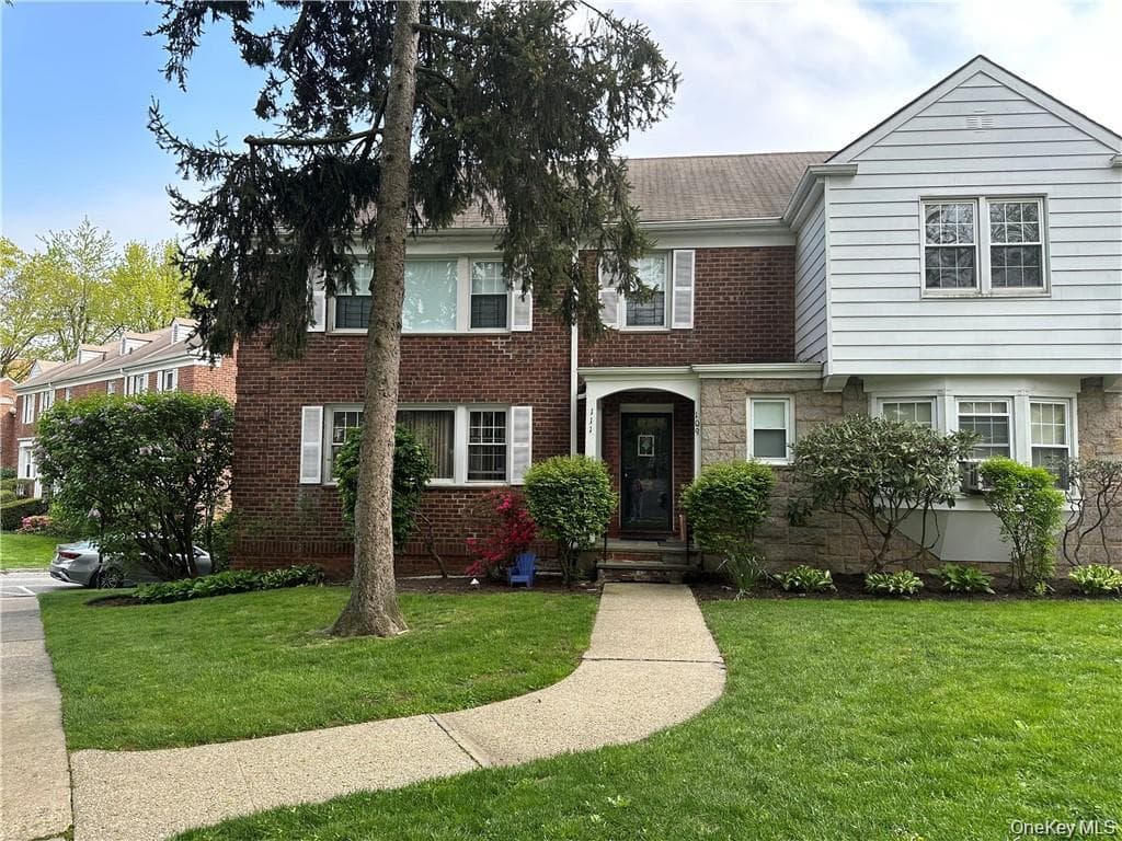 111 Lawrence Park Crescent Unit: 111, Bronxville