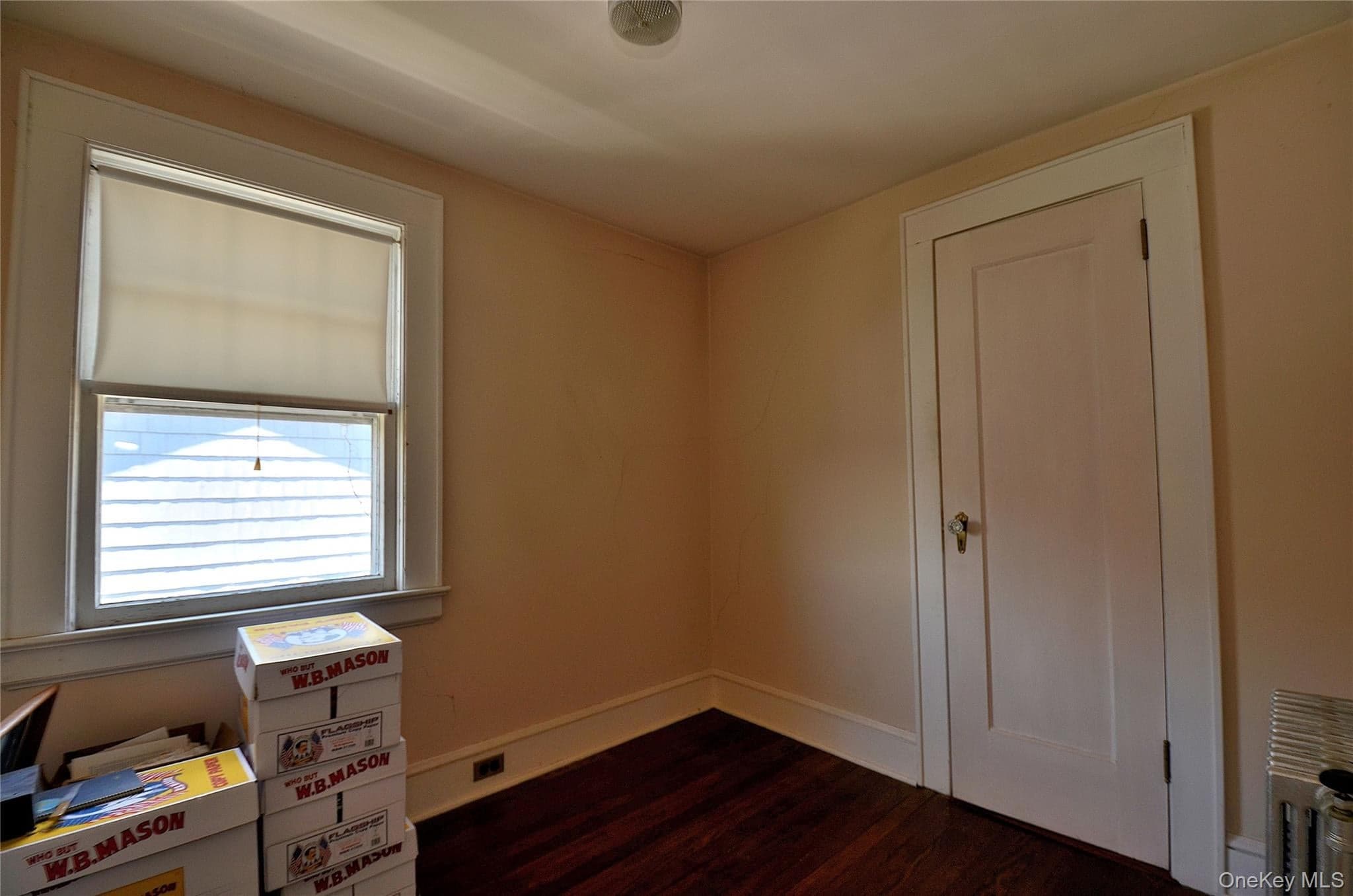 2586 Riverside Drive thumbnail 19