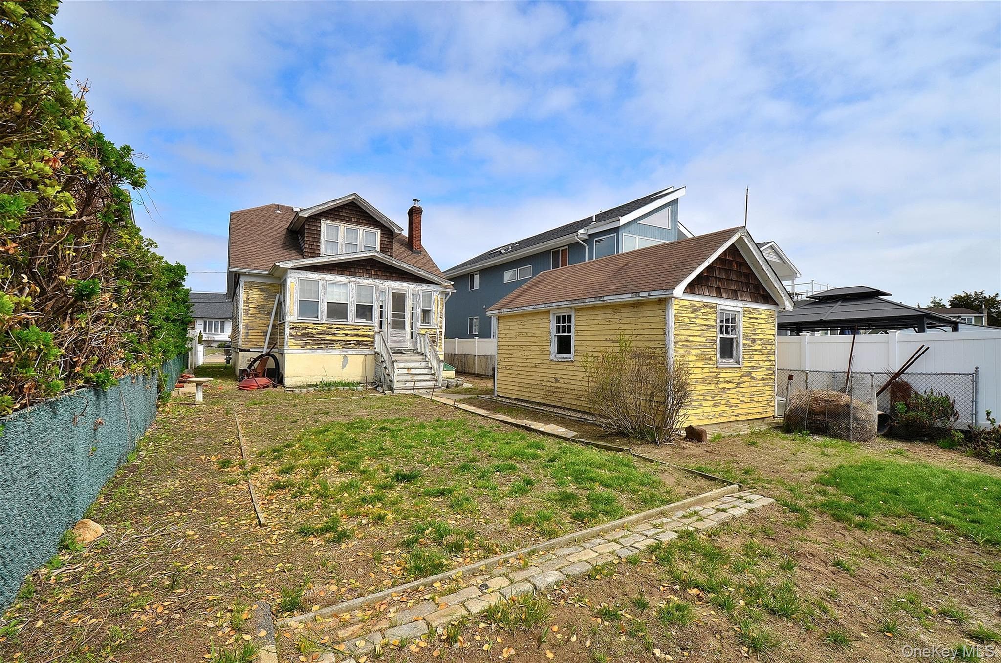 2586 Riverside Drive thumbnail 28