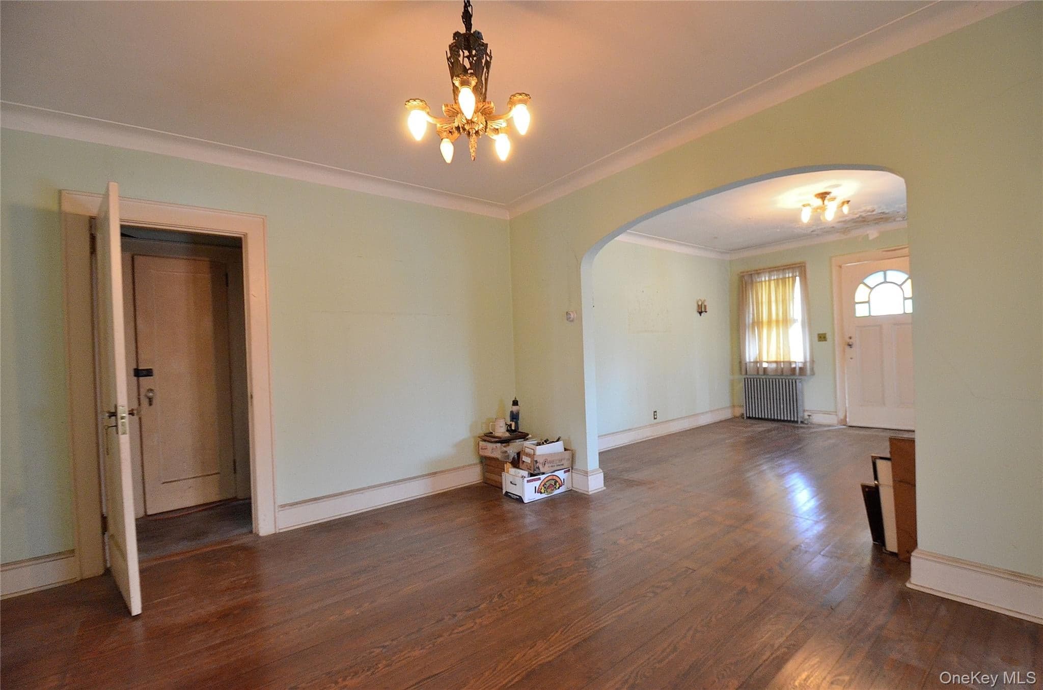 2586 Riverside Drive thumbnail 9