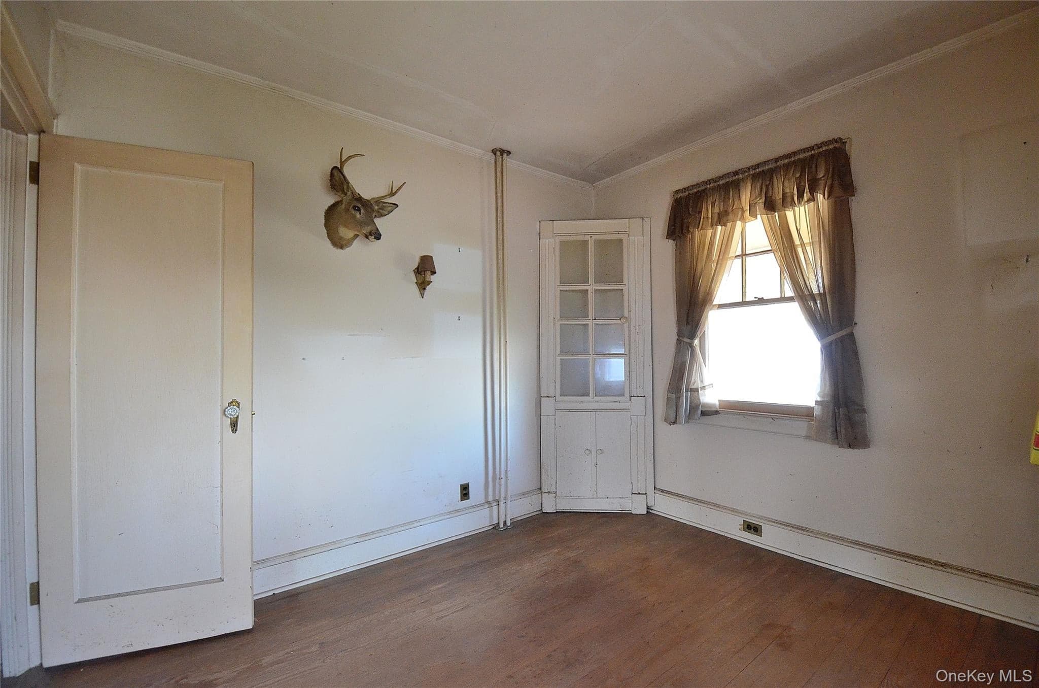 2586 Riverside Drive thumbnail 12