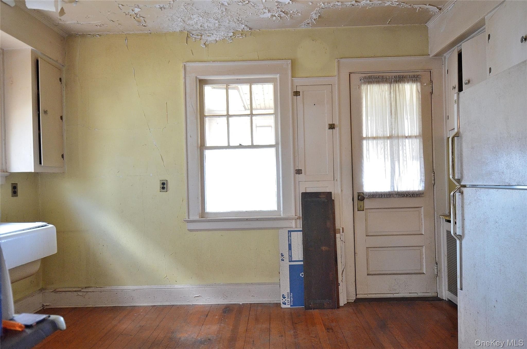 2586 Riverside Drive thumbnail 11