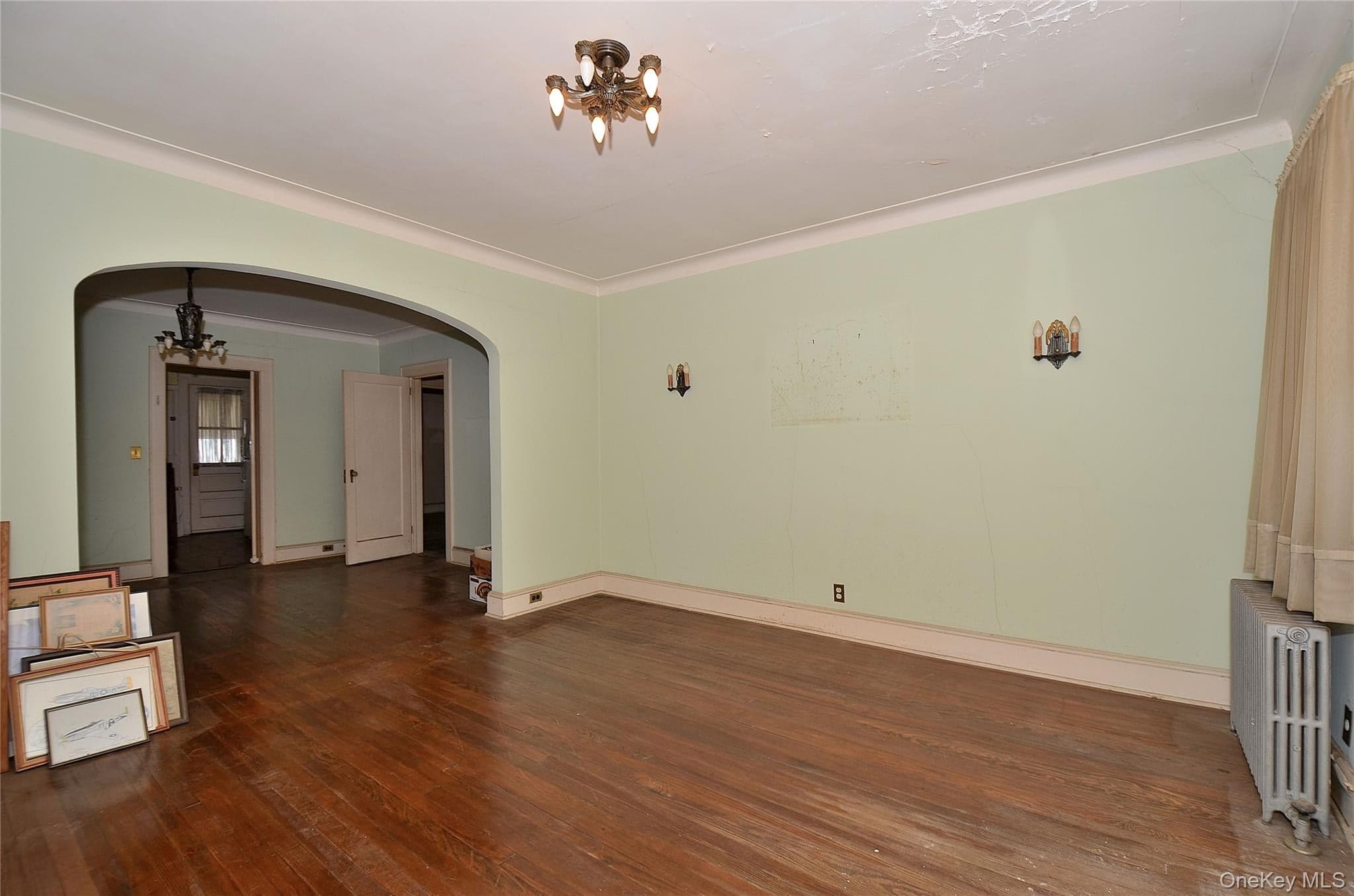 2586 Riverside Drive thumbnail 8