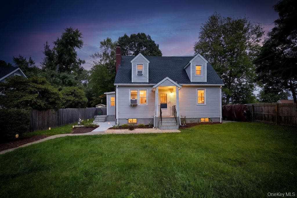 90 Walnut Road photo 1