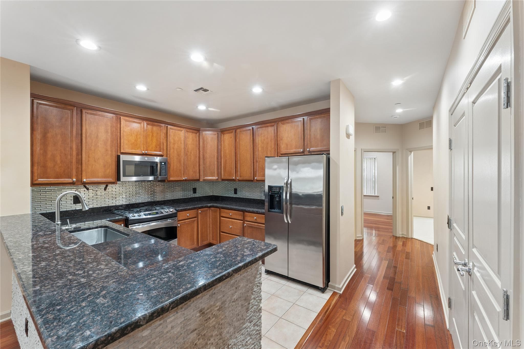 17 Strangford Court Unit: 109 thumbnail 7