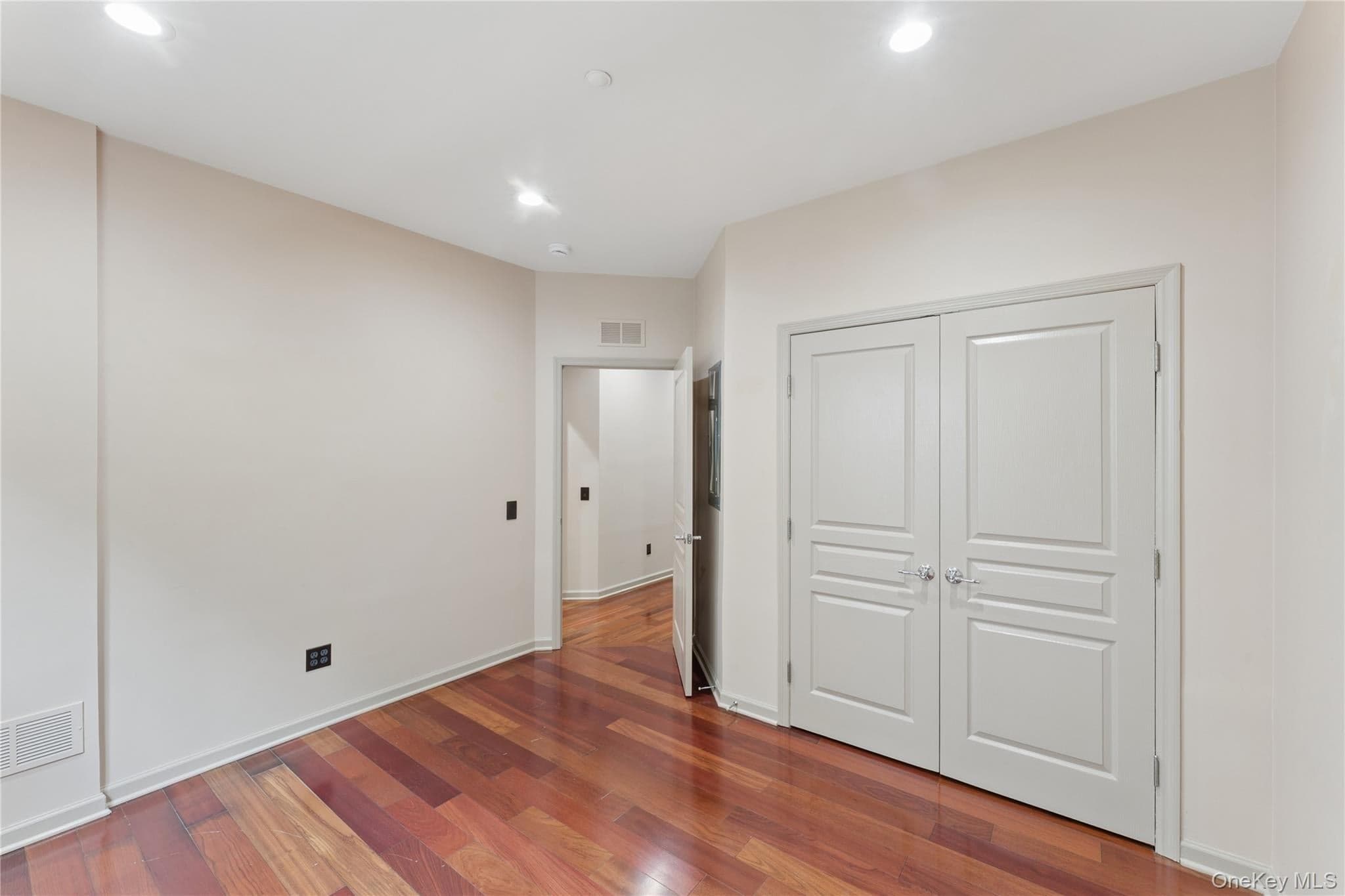 17 Strangford Court Unit: 109 thumbnail 12