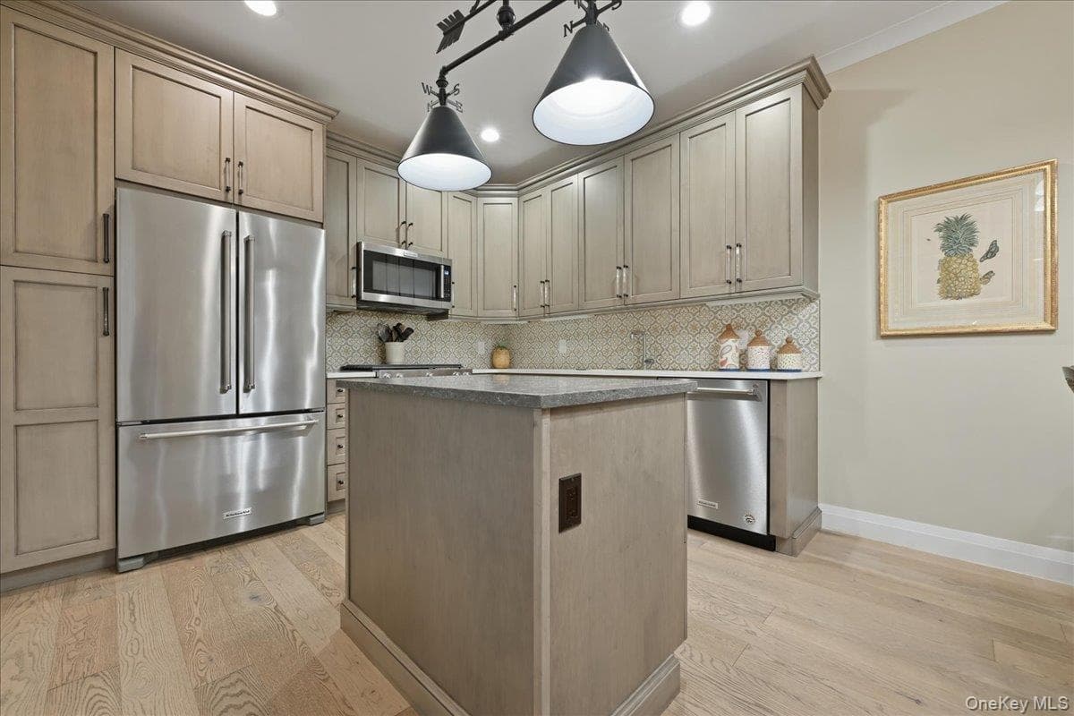 15103 Aspenwood Drive thumbnail 11