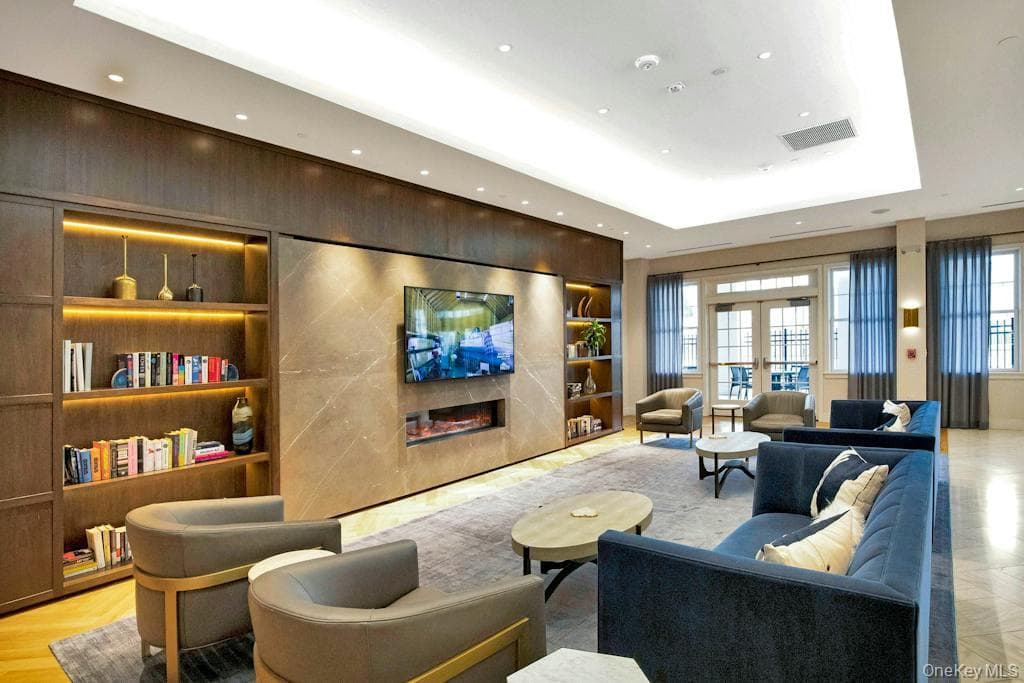15103 Aspenwood Drive thumbnail 25