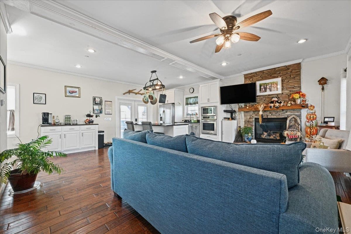 632 Arthur Street thumbnail 5
