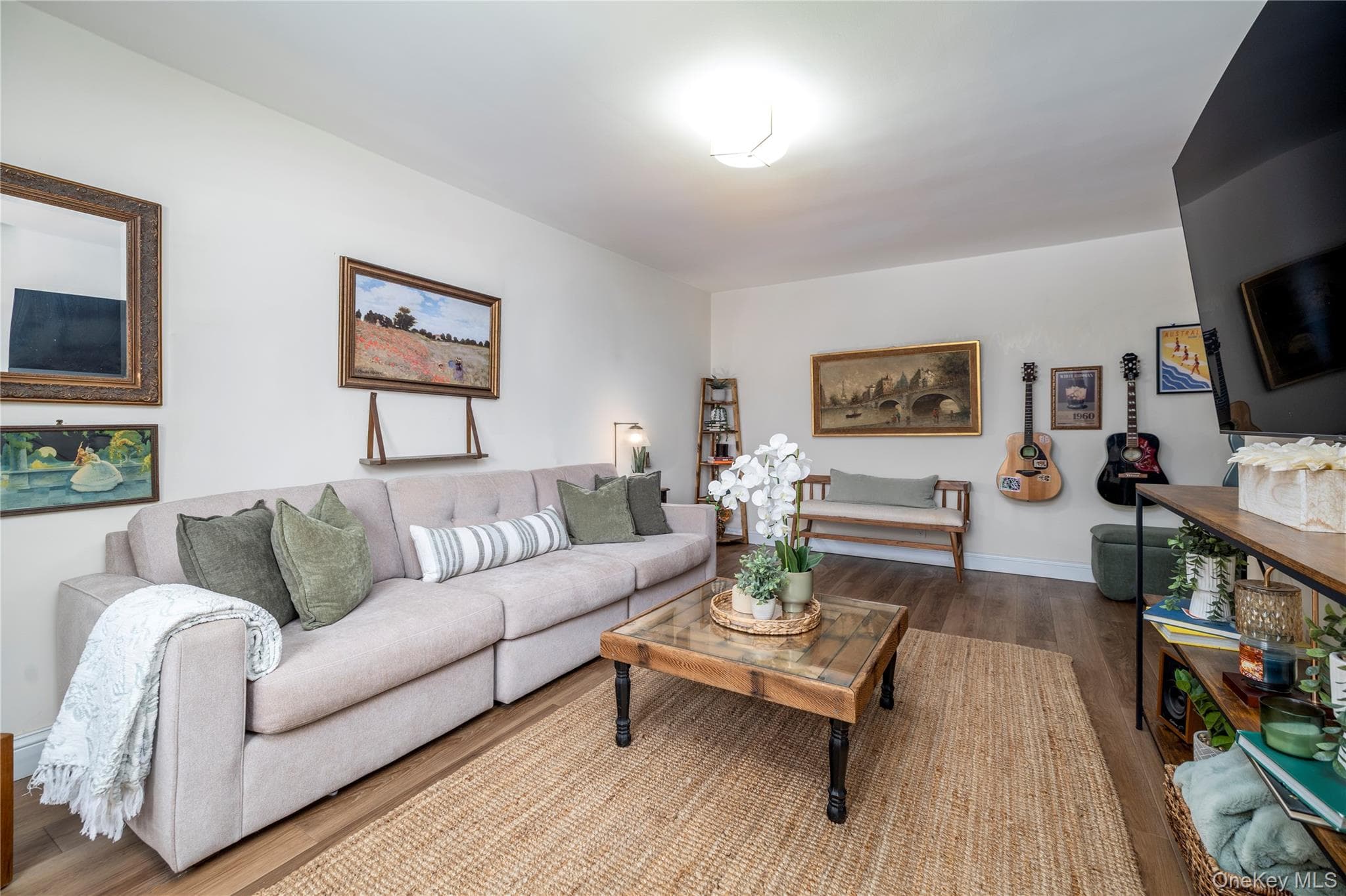 411 Merrick Road Unit: A thumbnail 6