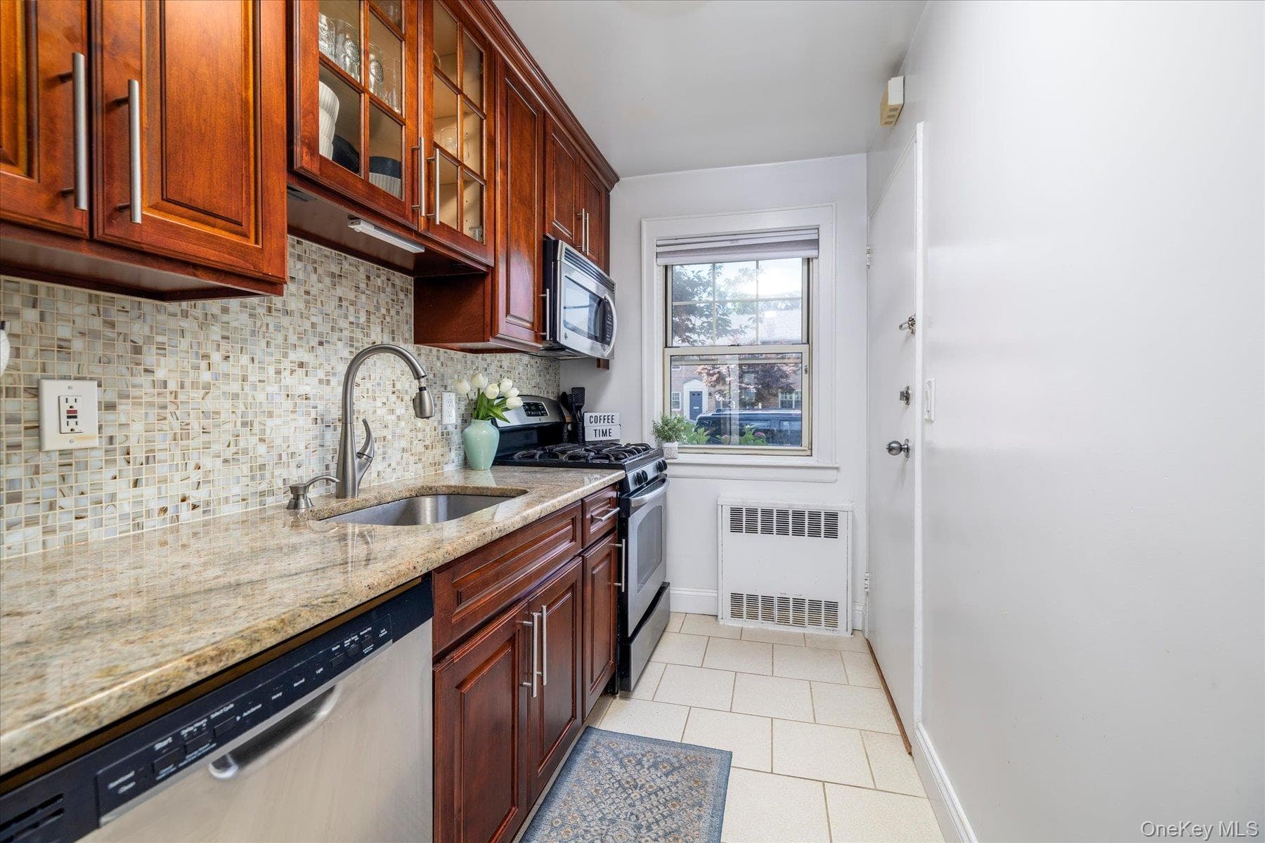 411 Merrick Road Unit: A thumbnail 11
