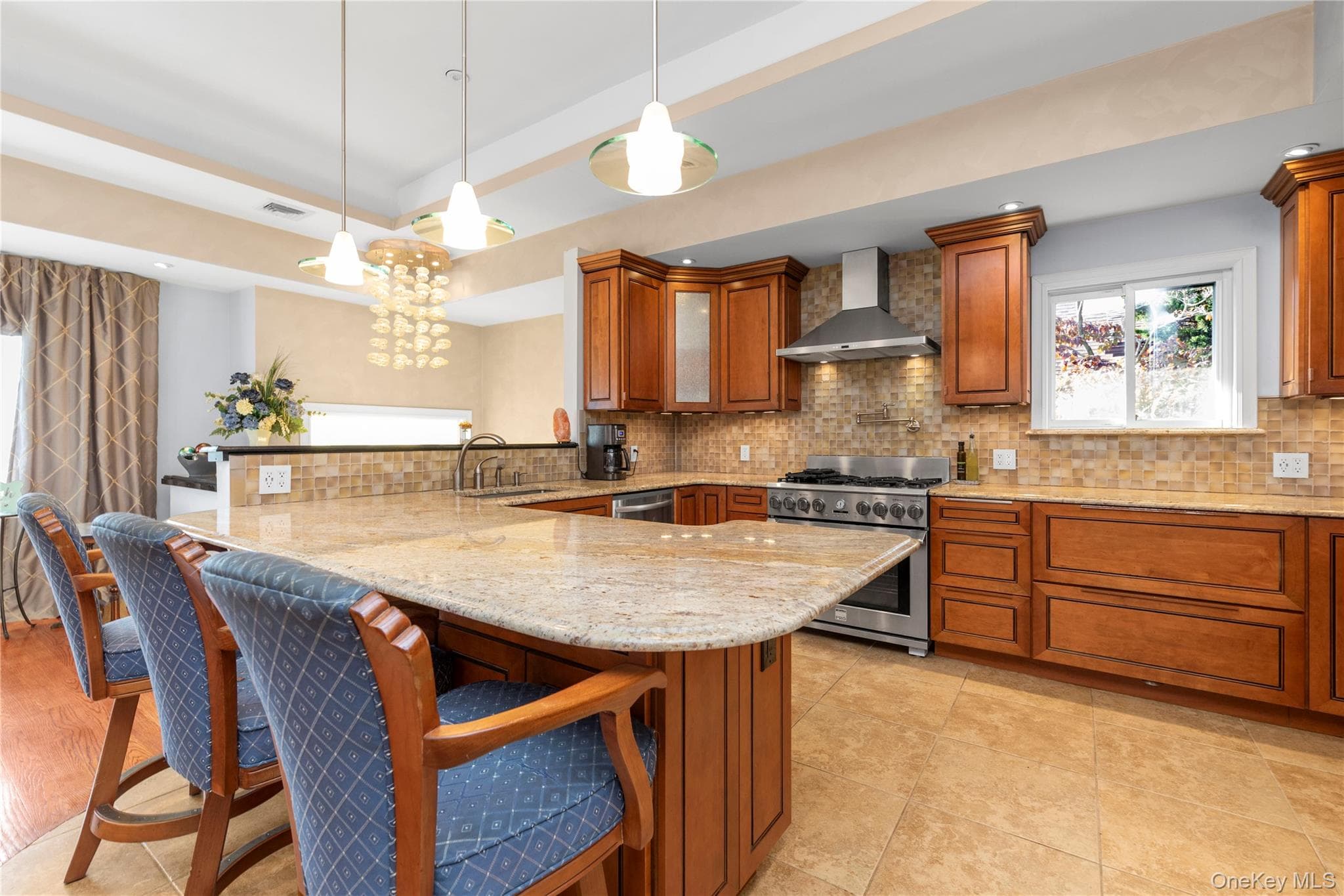 1 Glenwood Avenue Unit: A thumbnail 7