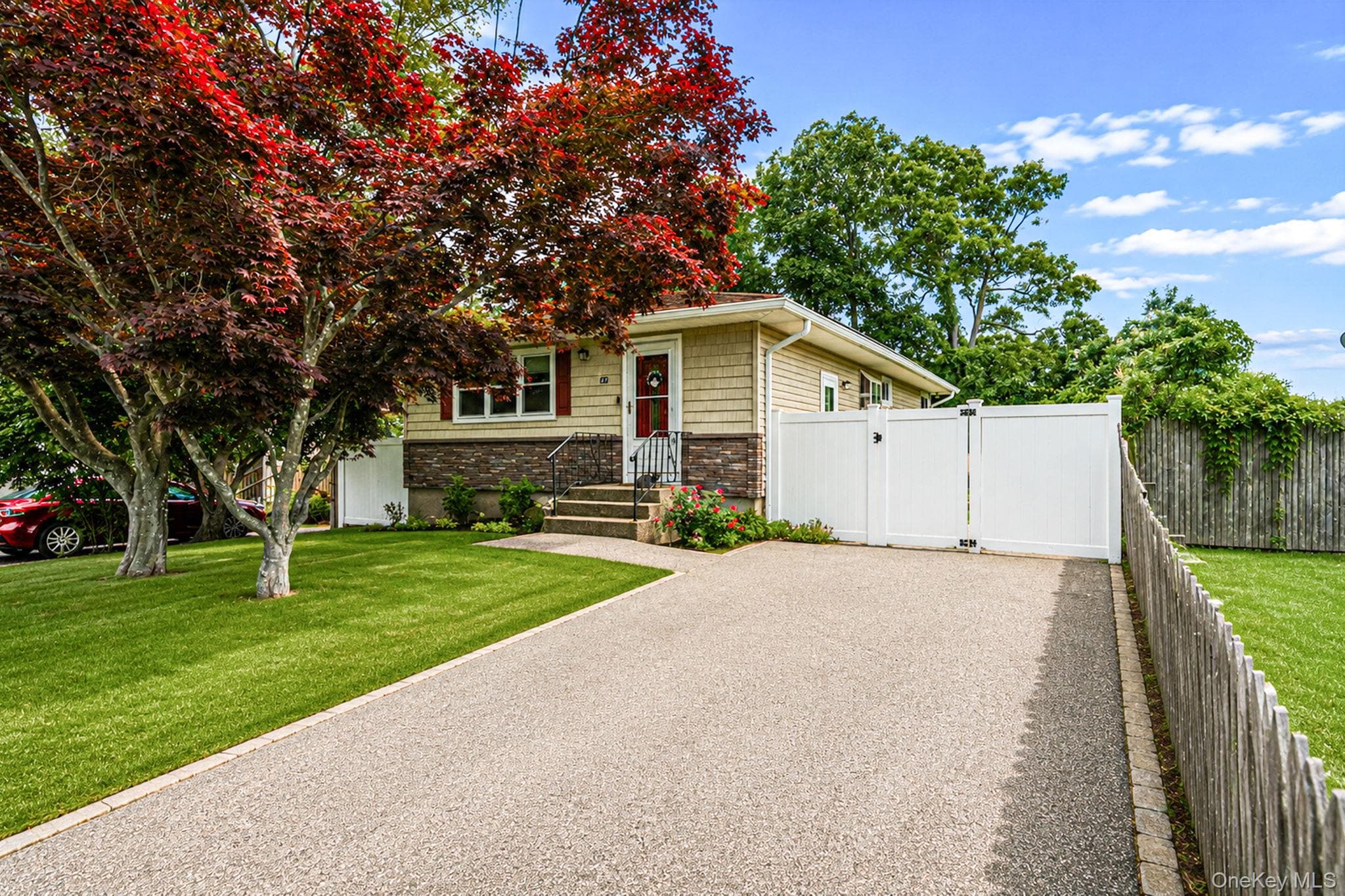 24 Trafalgar Drive photo 1