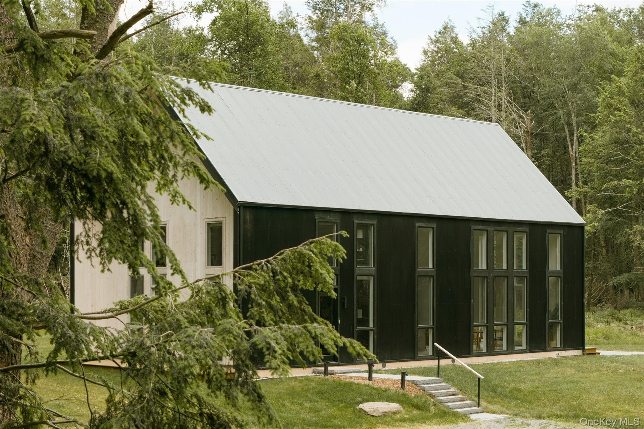 596 Perry Road thumbnail 6