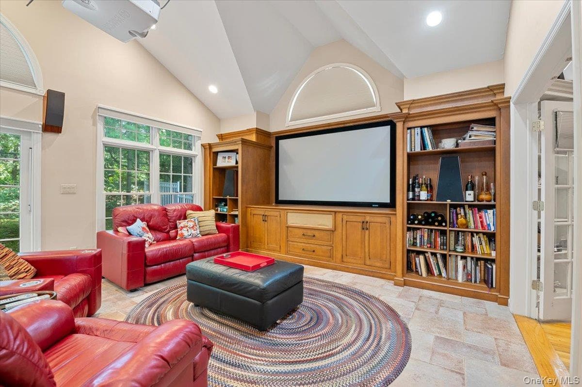 1040 Washington Avenue thumbnail 24