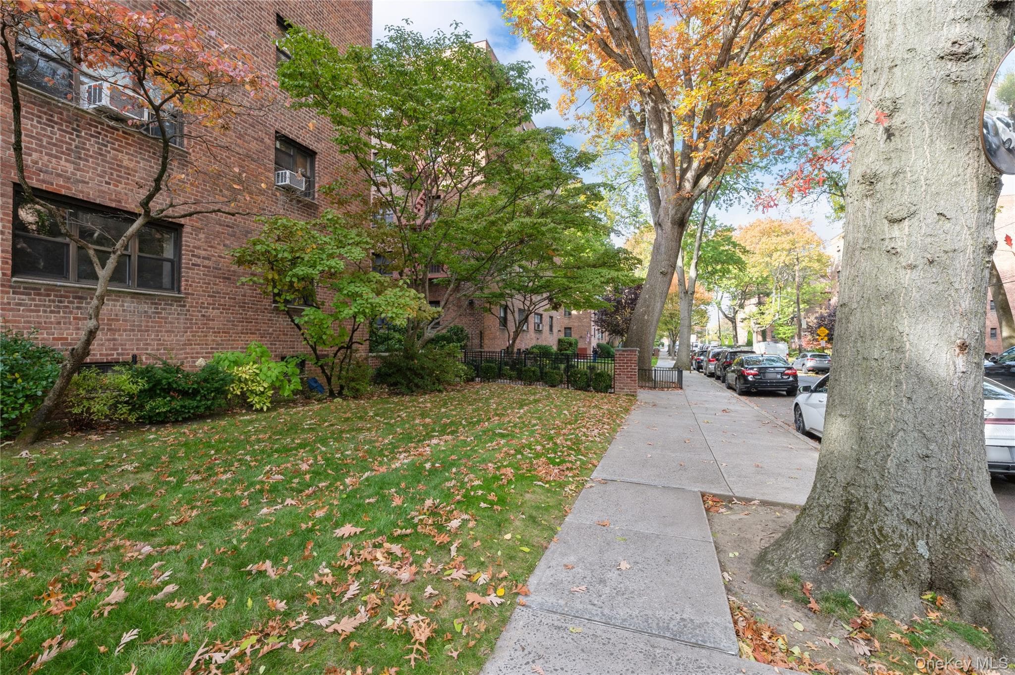 50 White Oak Street St Unit: 1E thumbnail 3
