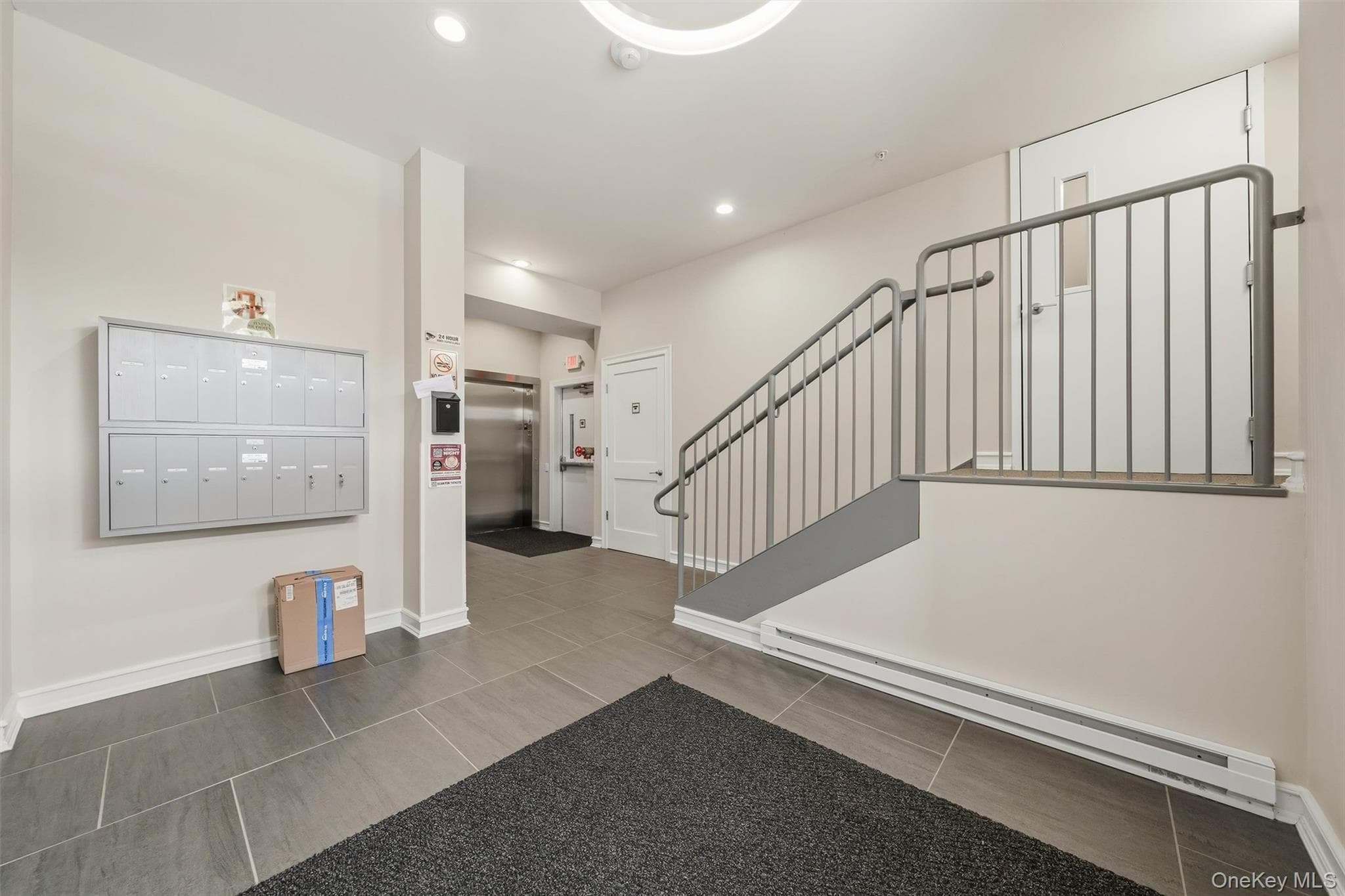 122 Greenwich Avenue thumbnail 9