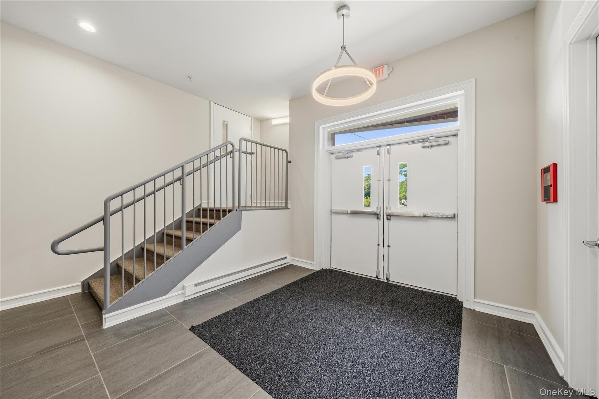 122 Greenwich Avenue thumbnail 8