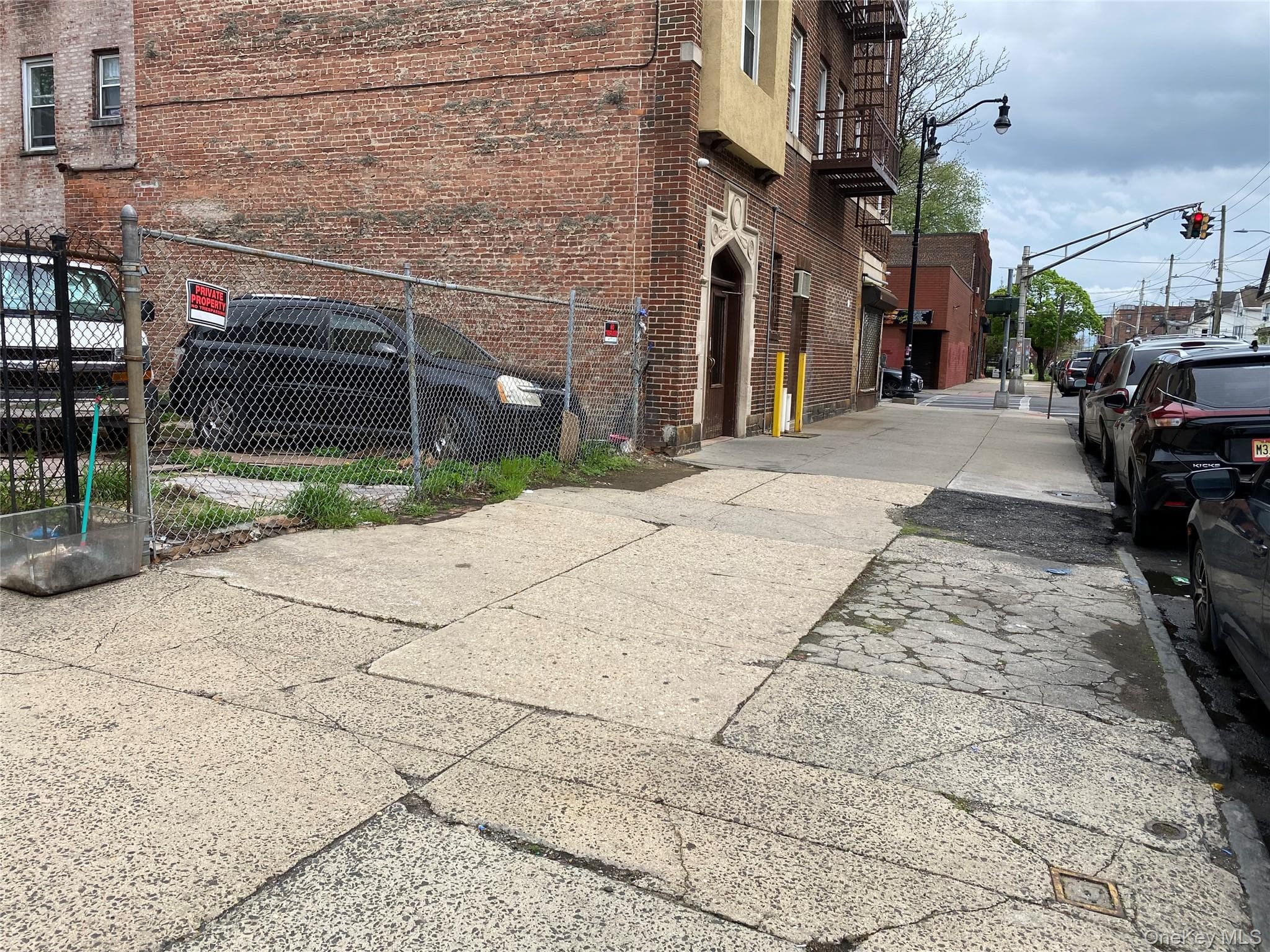 159 S 2nd Avenue thumbnail 2