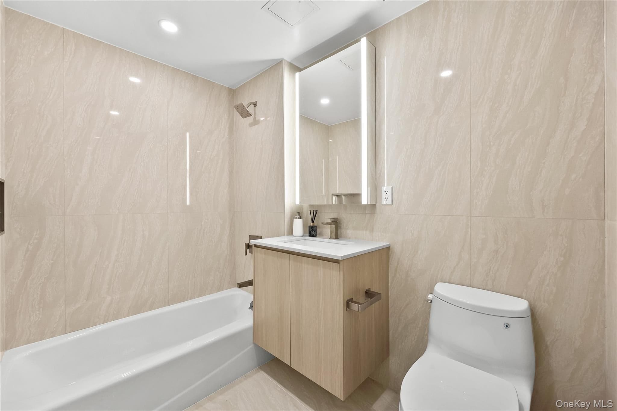 33-71 Prince Street Unit: 8G thumbnail 8