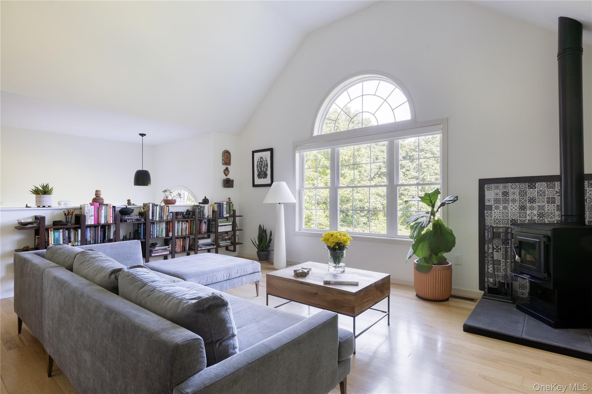 678 Plass Road thumbnail 4
