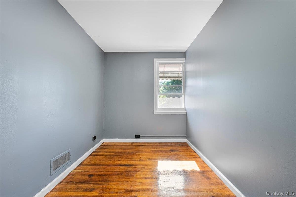 2891 Dewitt Place thumbnail 13