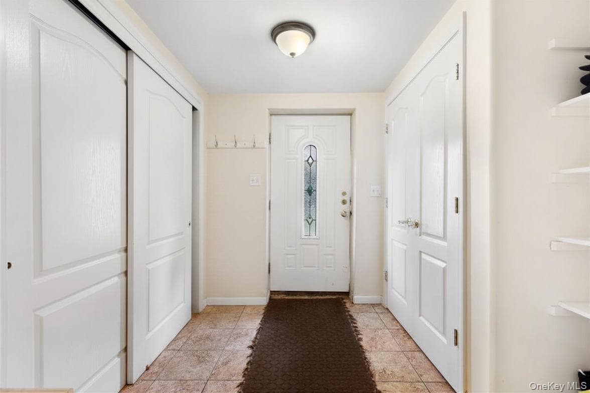 9 Cameo Ridge Road thumbnail 4