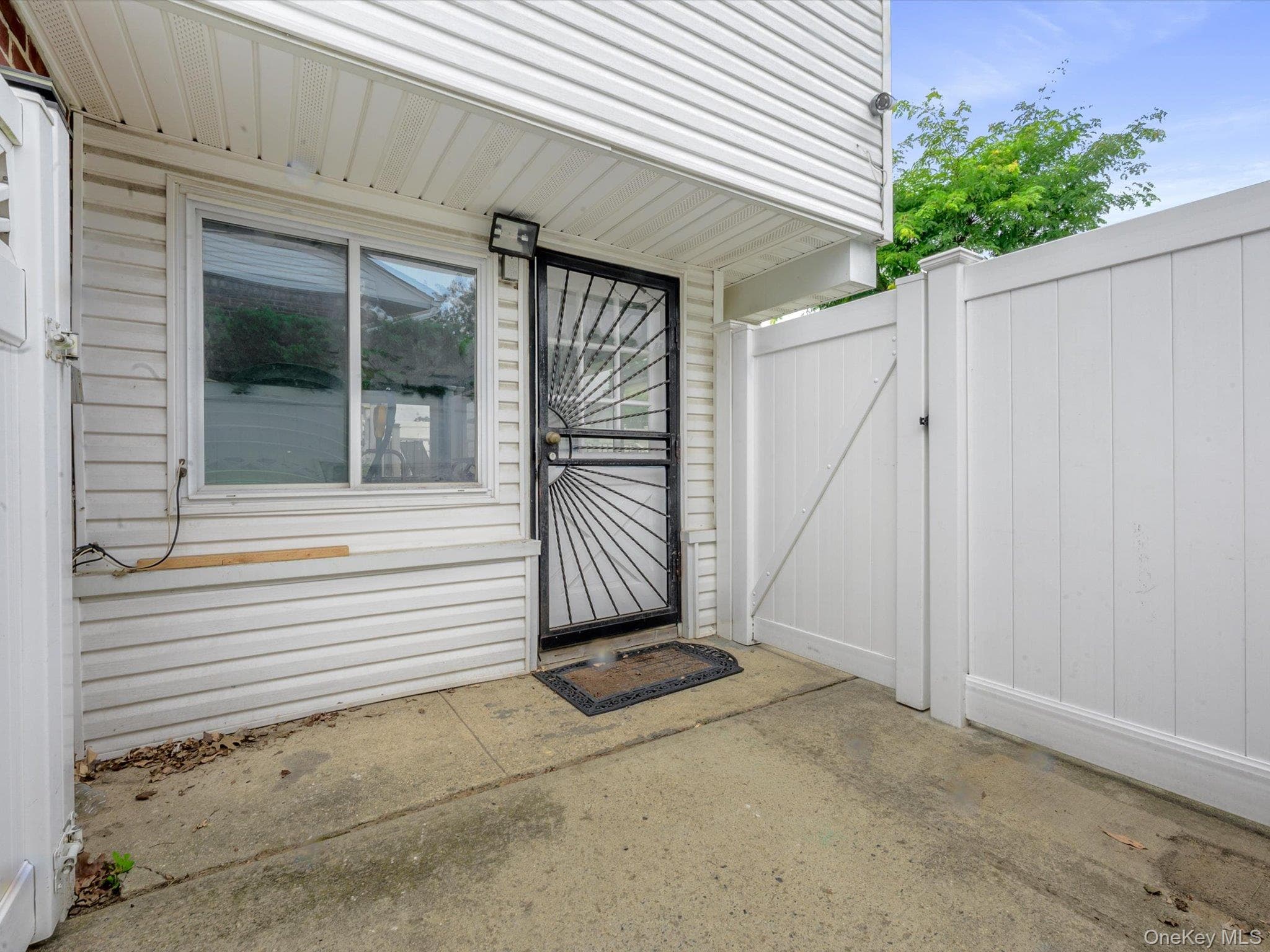 2182 Baylis Avenue thumbnail 28