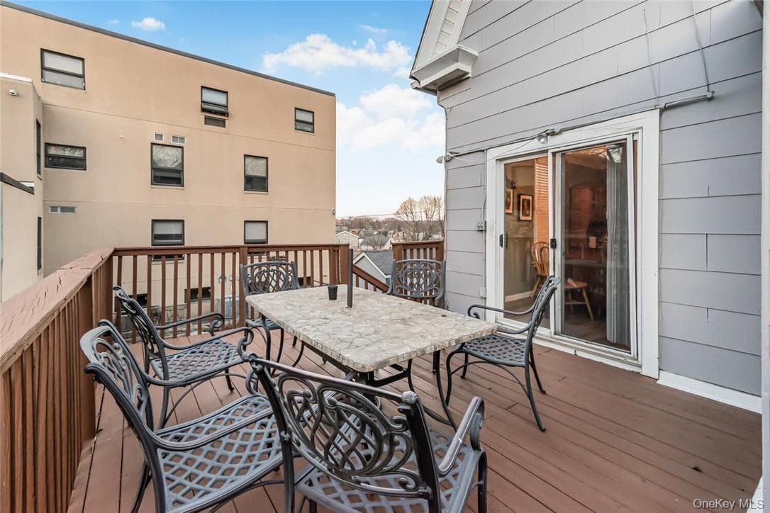 451 W 258th Street thumbnail 25