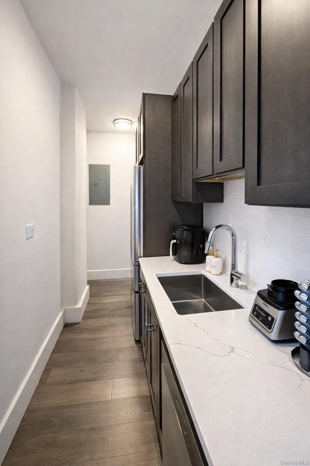 3000 Valentine Avenue Unit: 2E thumbnail 6