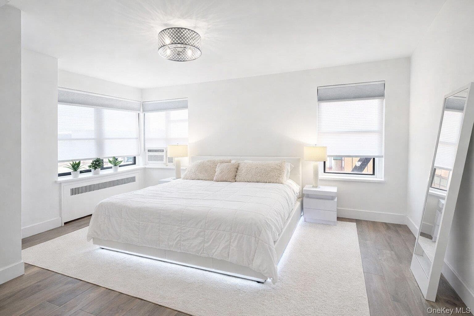 3000 Valentine Avenue Unit: 2E thumbnail 3