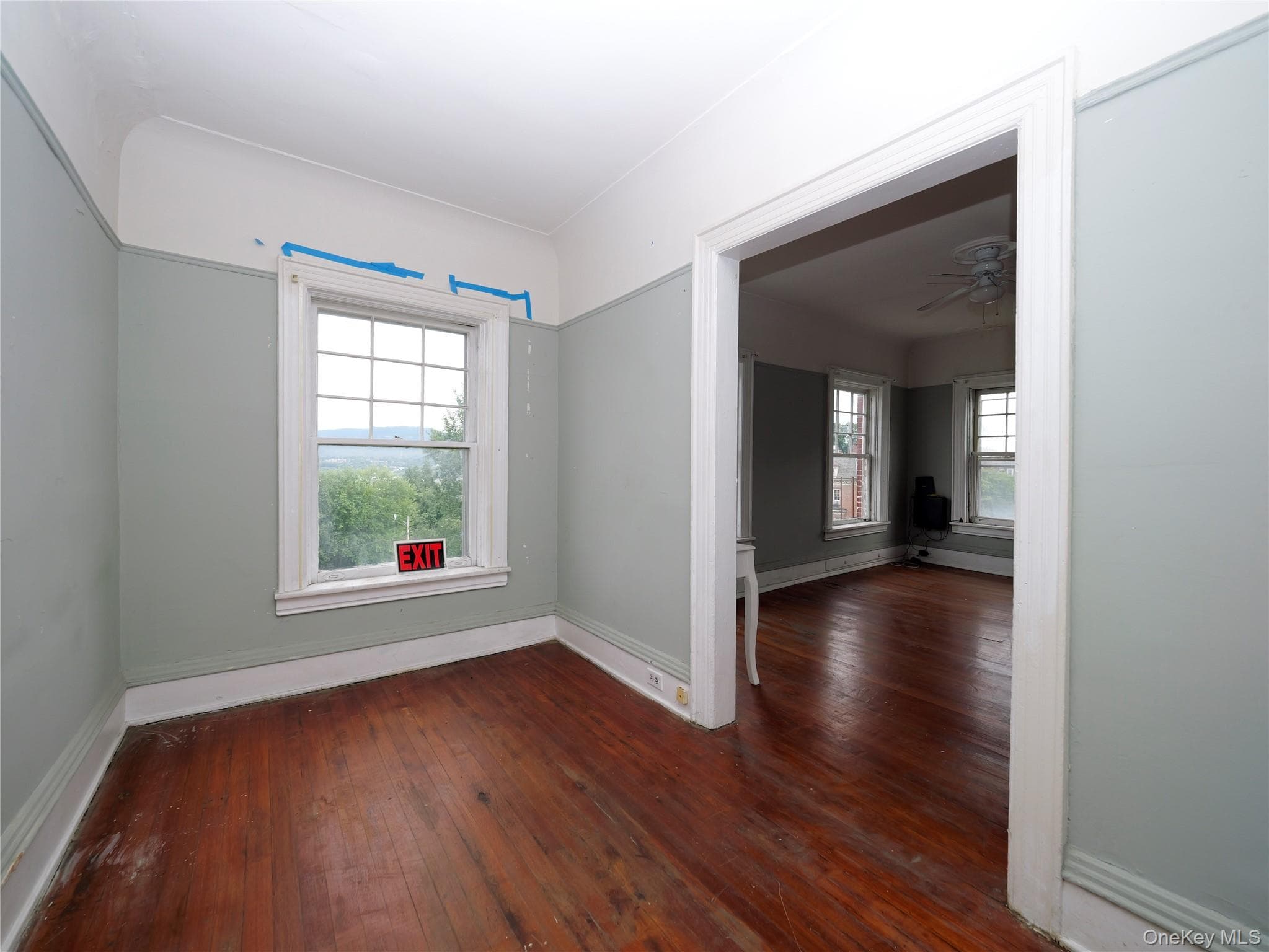 277 Grand Street thumbnail 8