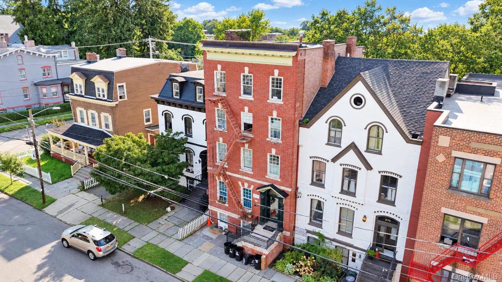 277 Grand Street thumbnail 40
