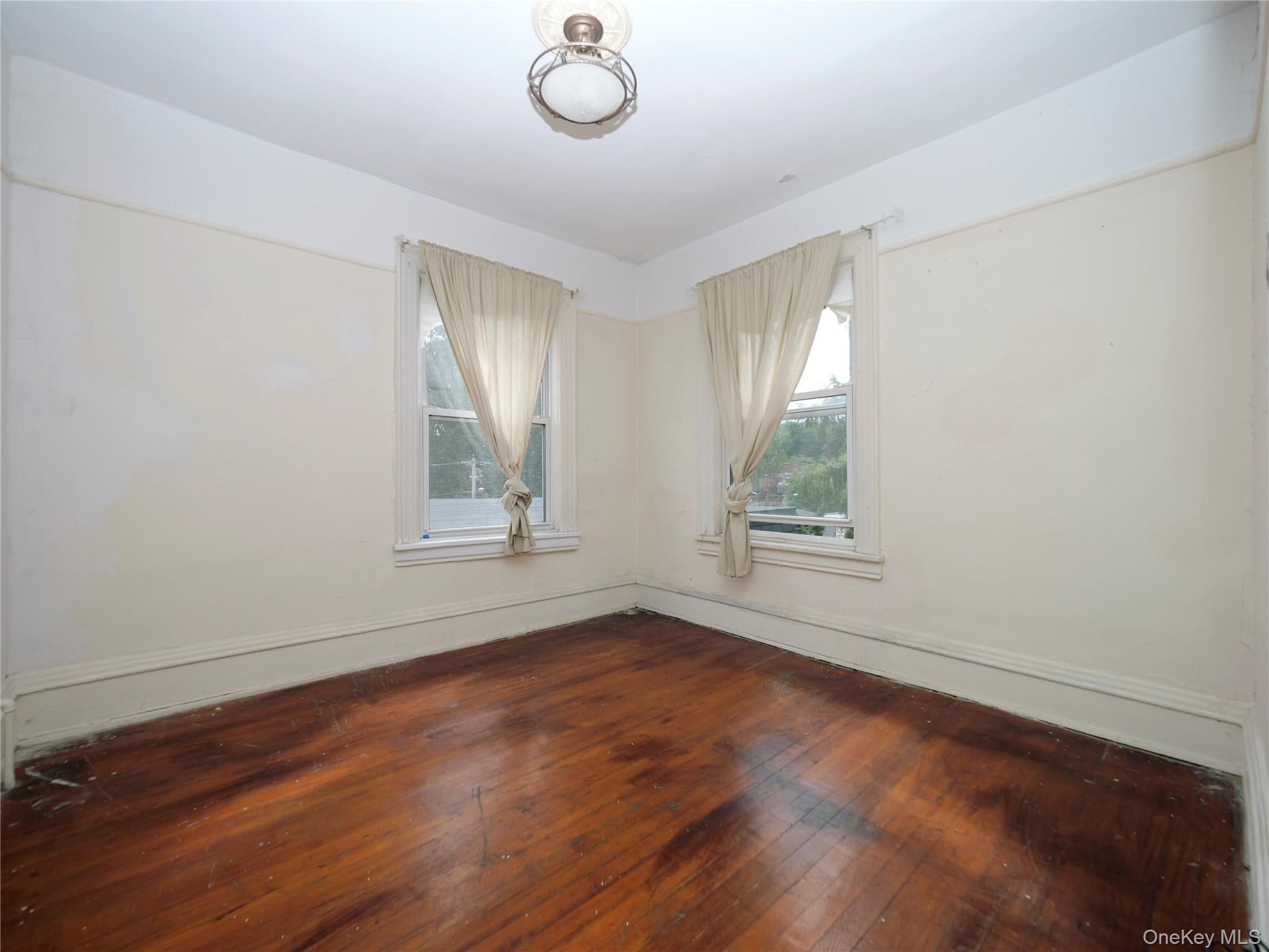 277 Grand Street thumbnail 10