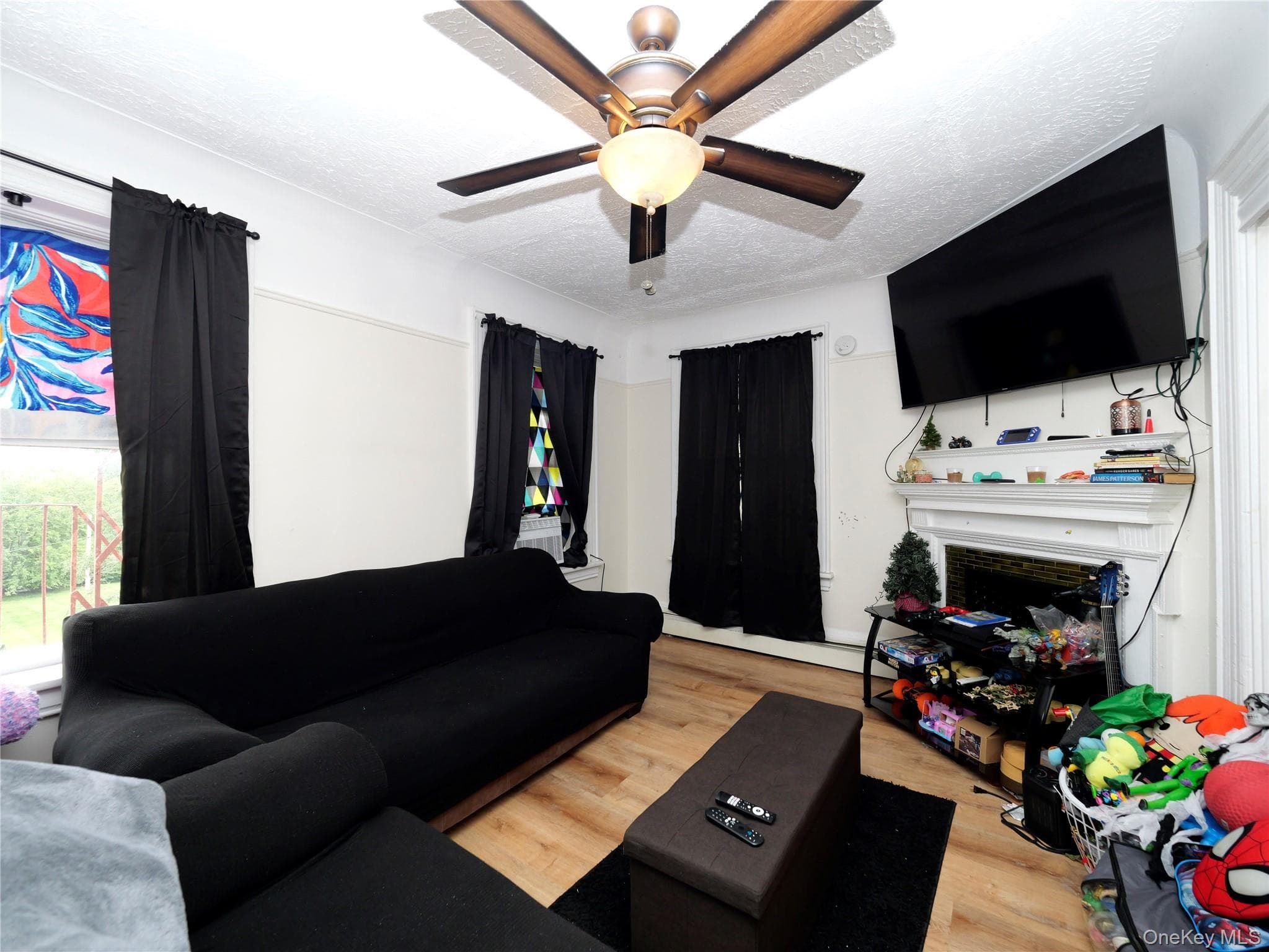 277 Grand Street thumbnail 34